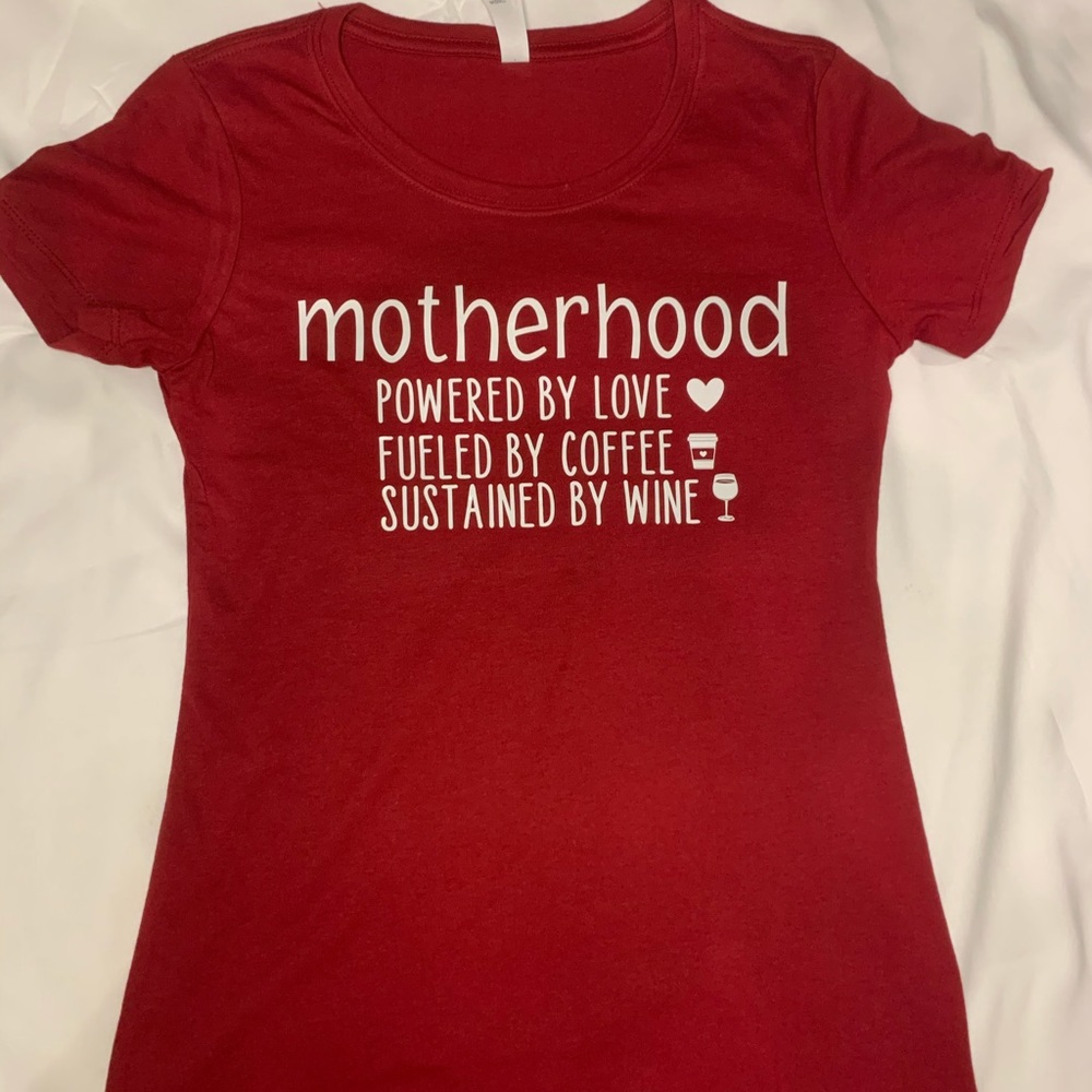 Motherhood shirt size medium